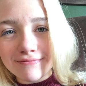 Meet your Posher, Dayna